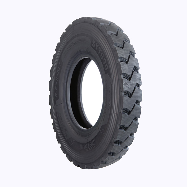 syt990 Truck Tire angle View